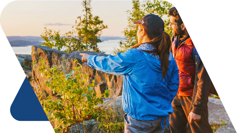 Man and woman hiking ontario